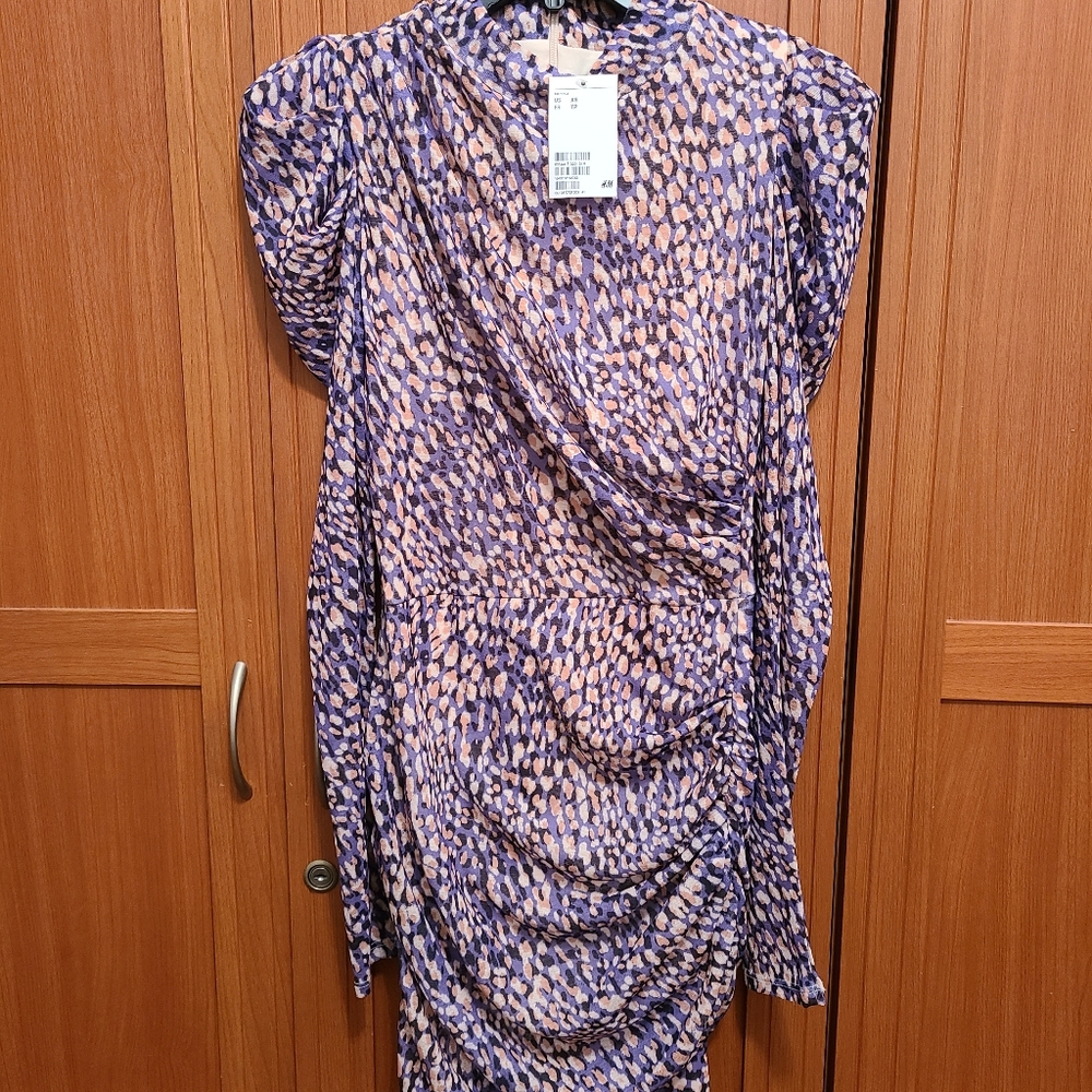 H&M puff long sleeve ruched side dress